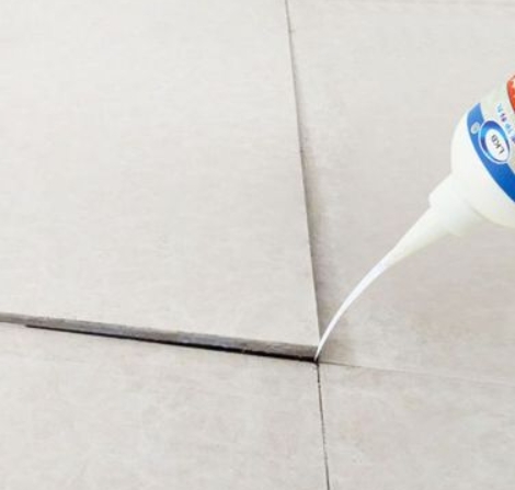 上饶市瓷砖空鼓维修公司分享卫生间瓷砖脱落的原因可能有以下几点